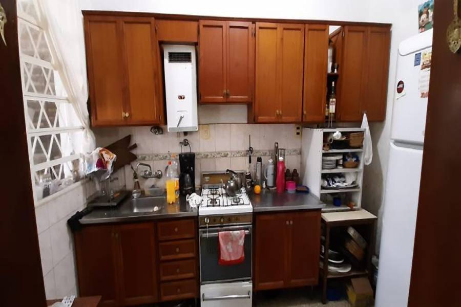 Rosario, Santa Fe, Argentina, 3 Habitaciones Habitaciones, ,1 BañoBathrooms,Casas,Venta,SAN LUIS,42779